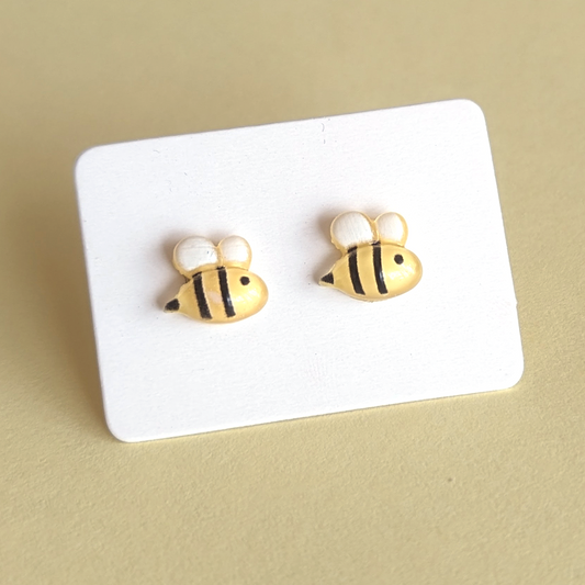 Small bee earrrings