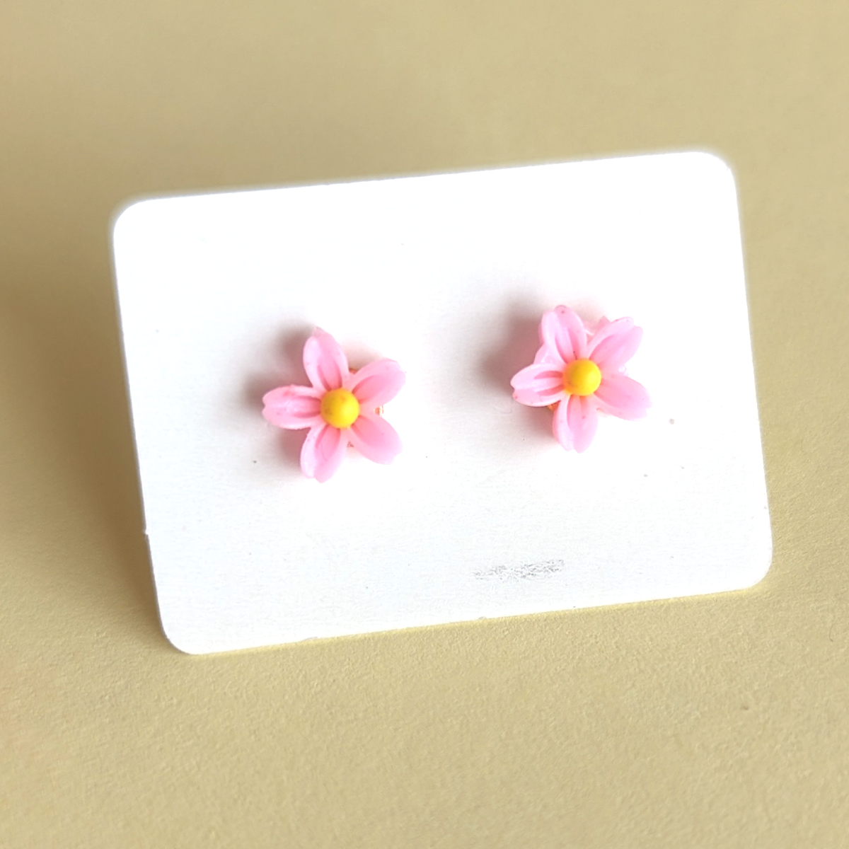 Small flower earrings