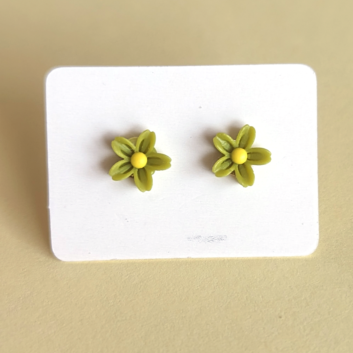 Small flower earrings