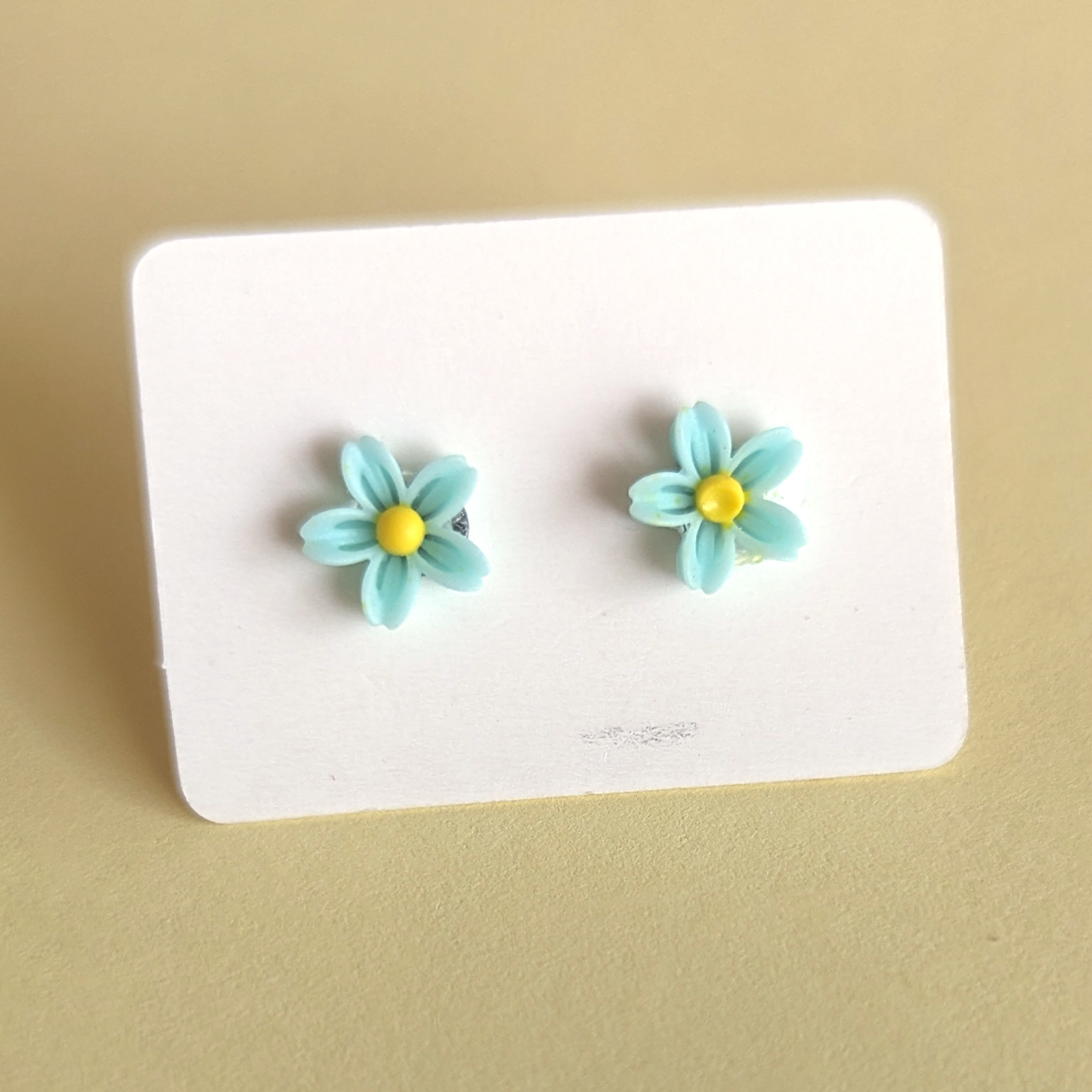 Small flower earrings